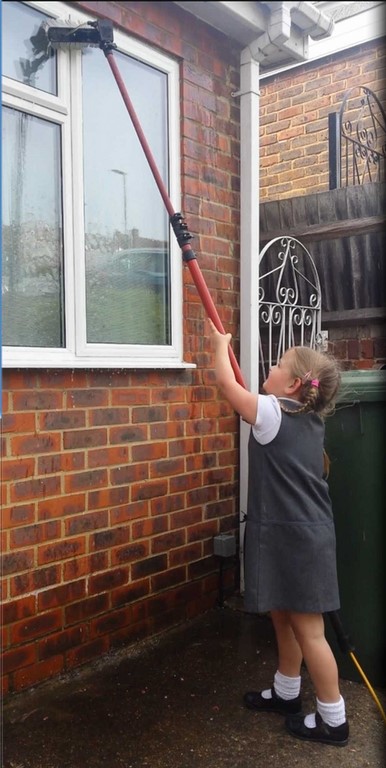 Tiny window cleaning company pinner middlesex HA5